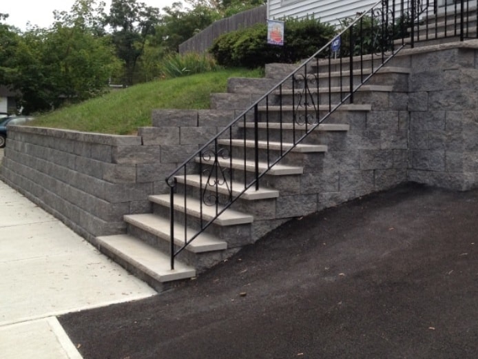 Concrete Steps & Railing